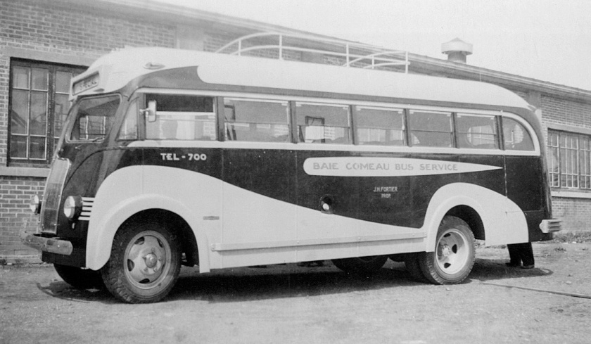 1945 Prevost Coach-J.H.-Fortier-in-Baie-Comeau