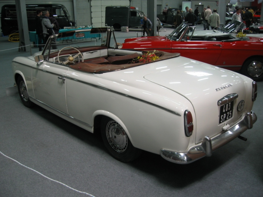 1957 Peugeot 403 Cabriolet 001 Colombo