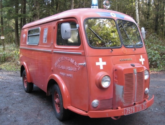 1964 Peugeot D4B Ambulance panel bus