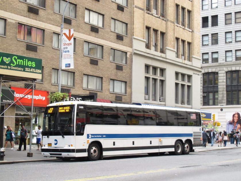 2011 MTA New York City Bus Prevost X3-45