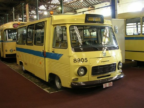 Peugeot Museum Bus