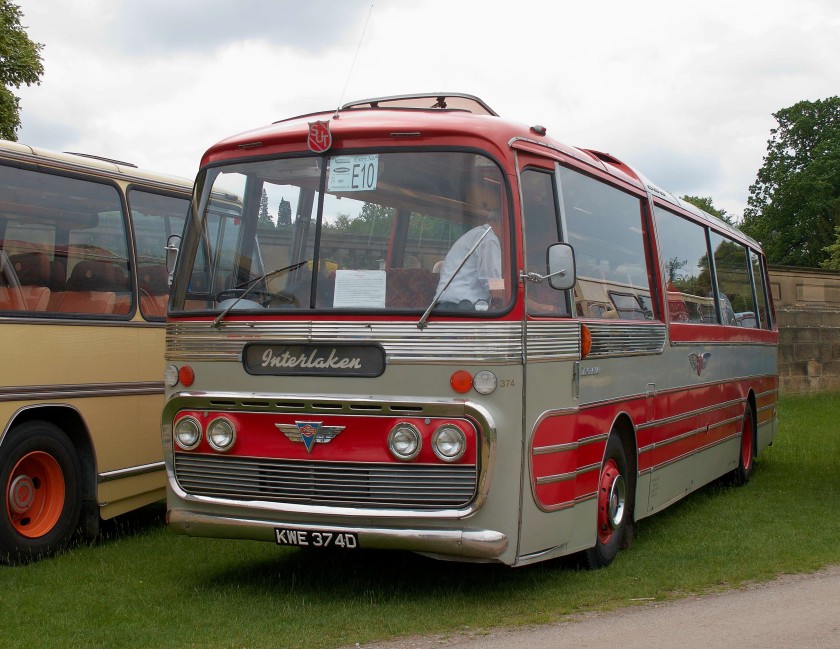 Plaxton Panorama body, which preceded the Panorama Elite, had flat side windows