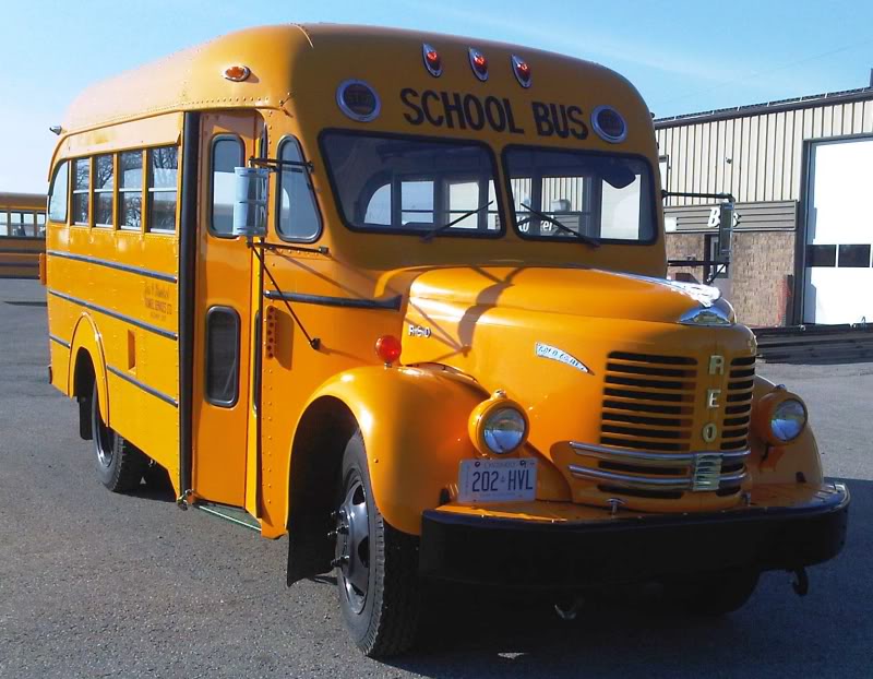 1959 REO School Bus 7nov10
