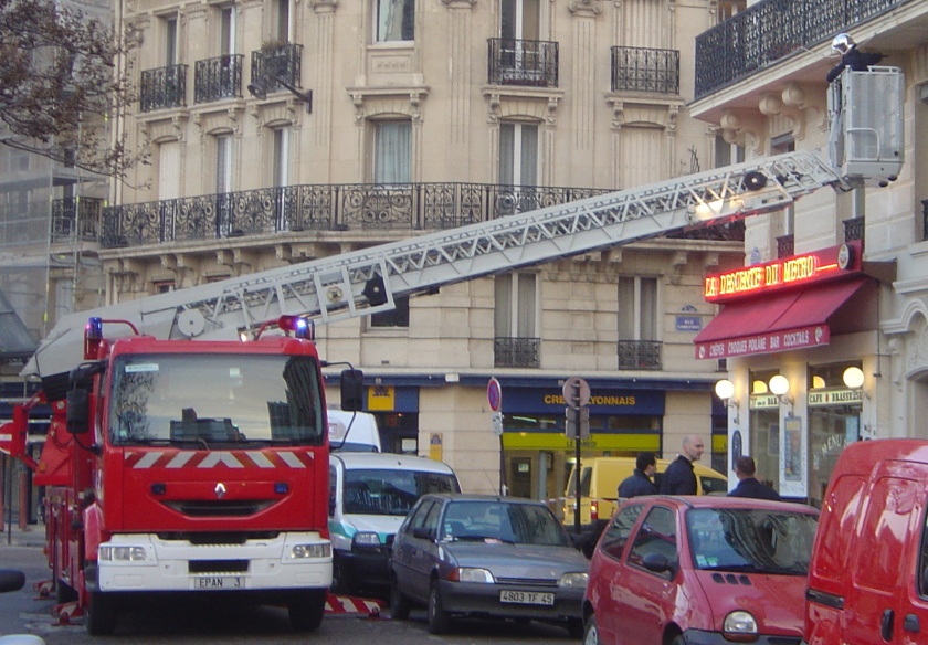 Renault Pompiers Paris echelle
