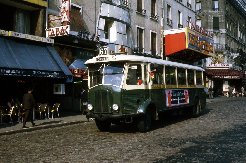 Renault TN4F buses in La Place Pigalle
