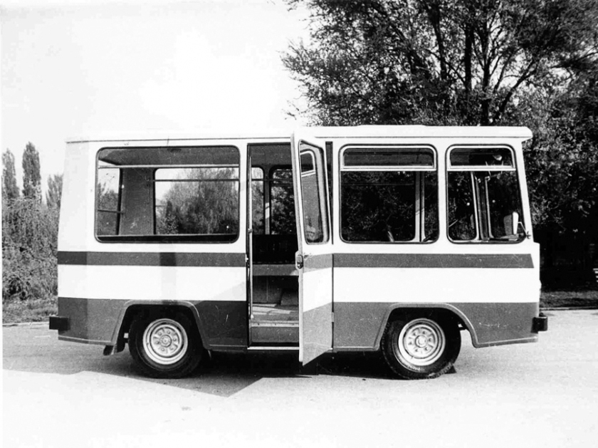 Rocar minibus-1