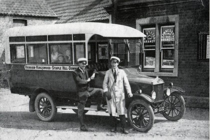 1922 Bence's Motor Services, Ford 'T' model 14-seat bus