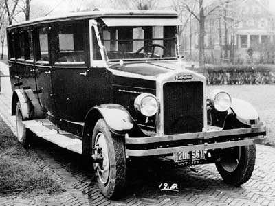 1924 Studebaker Gotfredson bus4