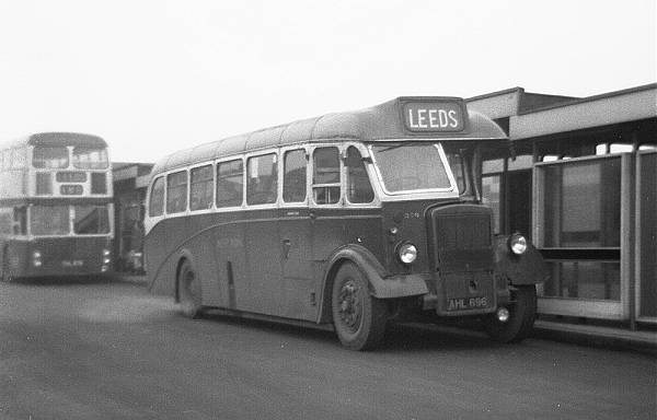 1947 Leyland Tiger PS-1 with Barnaby B35F body