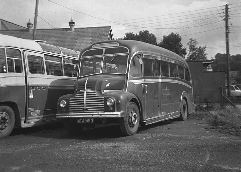 1950 Leyland Comet CPP1 with a Harrington dorsal fin C29F body