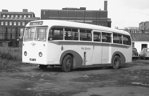 1952 KWF761, one of the two Barnaby C37C bodied AEC 9822E Regal IVs