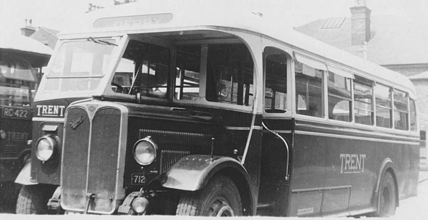 1937 AEC Regal 712, RC4613 Willowbrook B35F body