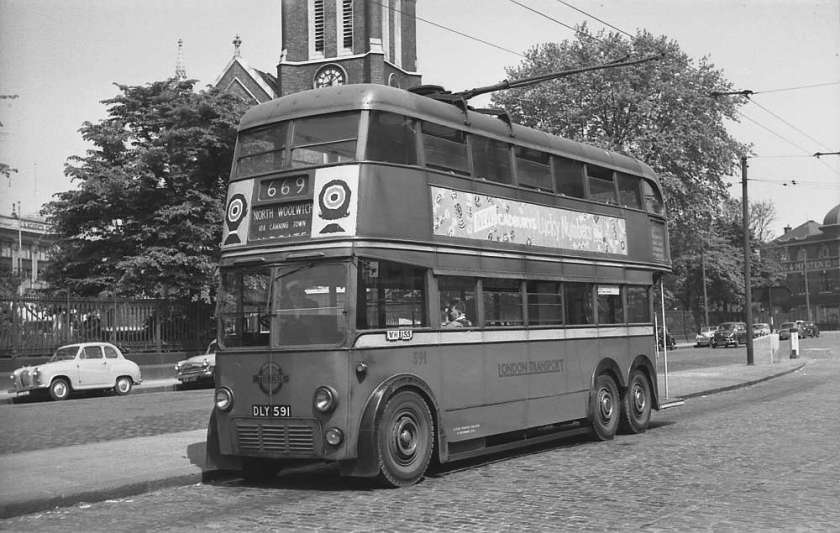 1937 London Transport 591, DLY591, an E1 class AEC 664T with Brush body 591
