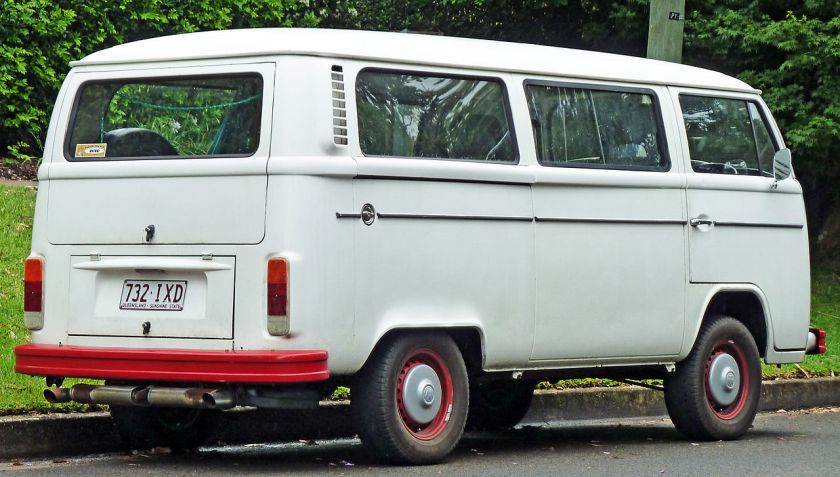 1973-1980 Volkswagen_Kombi_(T2)_van_02