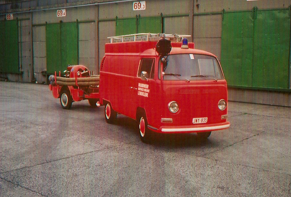 1973 VW Bus + aanhanger