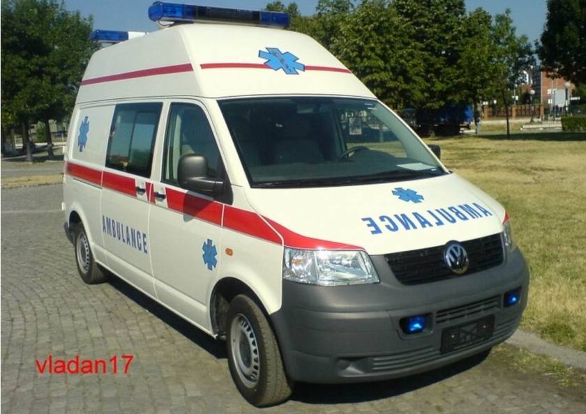 Volkswagen T5 ambulance Nikola Tesla Airport Servië