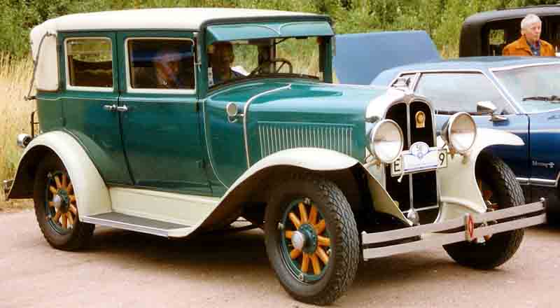 1929 Pontiac Big Six Series 6-29 8930 4-Door Landaulette