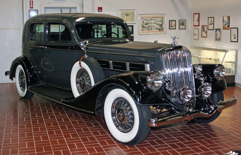 1935 Pierce-Arrow Coupe-1