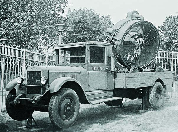 1937 ZIS-12 chassis Z-15-4 searchlight