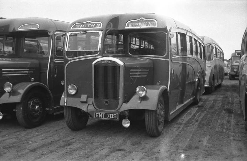 1948 Dennis J3 Lancet III with a Yeates C35F body ENT709