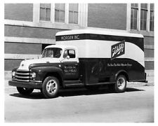 1952 Diamond T 322 420 Schlitz Beer Truck