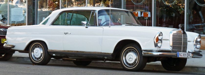 1968-1971 Mercedes-Benz_280_SE_(W111)_coupe_01