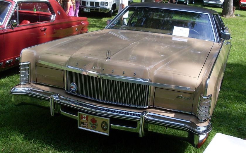 1974 Lincoln Continental Town Car