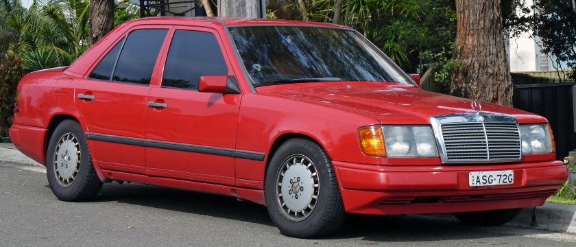 1986-89 Mercedes-Benz (W124)sedan