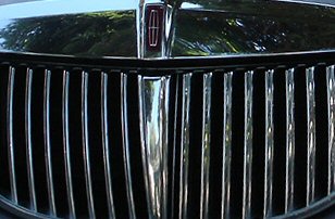 1998 Lincoln Grill Embleme