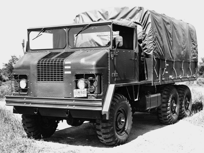 REO 3-1,5 ton 6X6 truck (prototype)