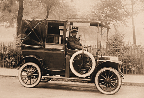 1911 Unic Landaulette Taxi