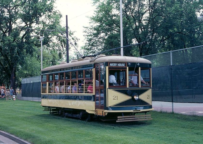 1919 Fort_Collins_streetcar_21_at_City_Park_(1987)