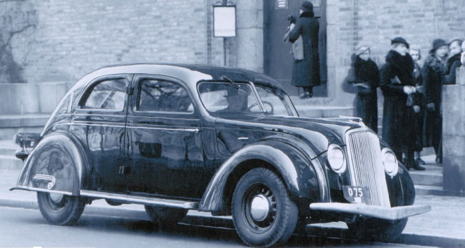 1935 Volvo PV36 2