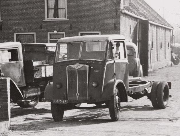 1948 Guy Vixen truck