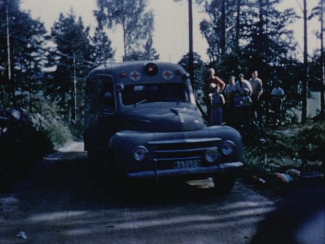 1948 volvo-pv-834-ambulans-02