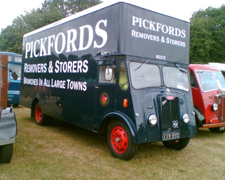 1950 Guy Pickfords