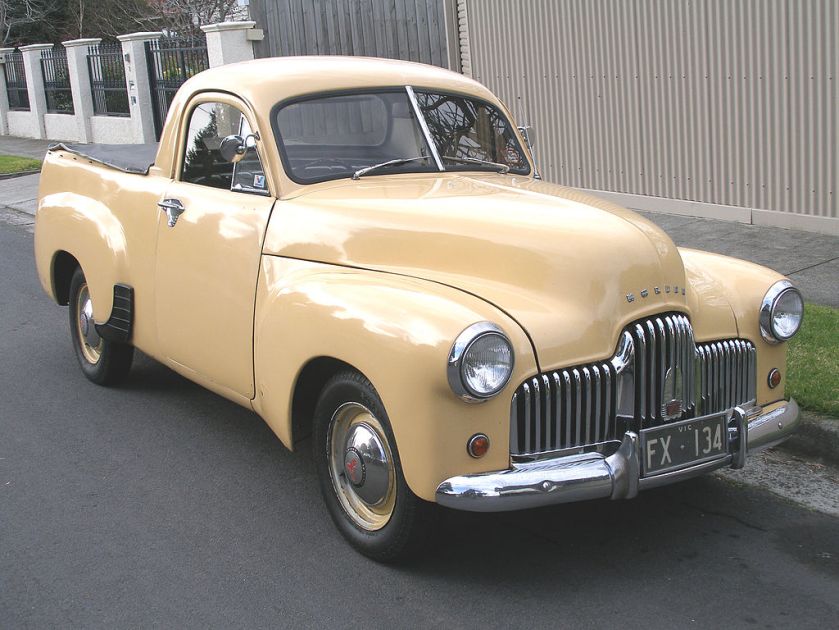 1951-1953_Holden_50-2106_01