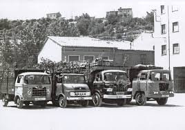 1958 Camions Nazar i Ebro de l'empresa TRANSPORTS COTXARRERA de Gironella (Berguedà)