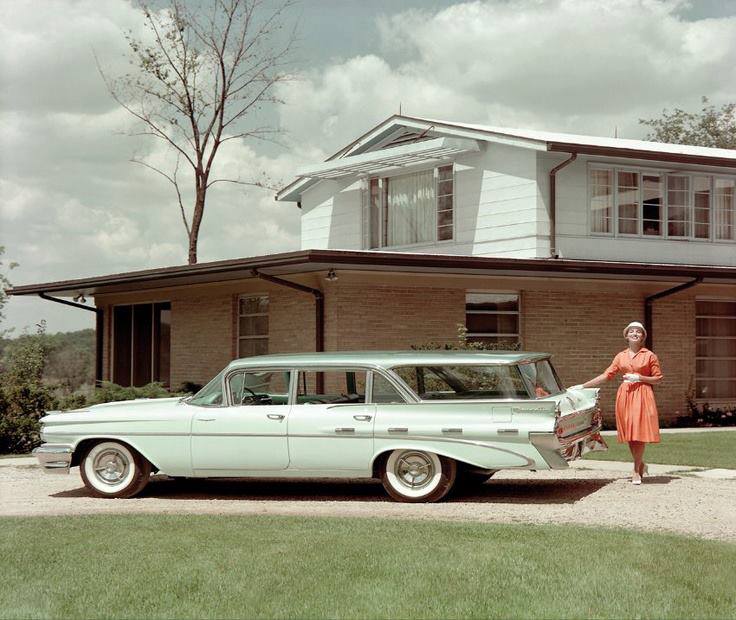 1959 Pontiac Safari Wagon