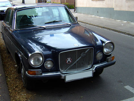 1968 Volvo 164 royalblue