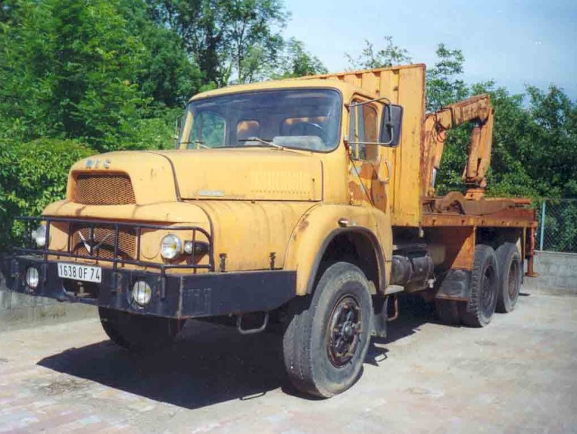 1970 UNIC 2764 V8