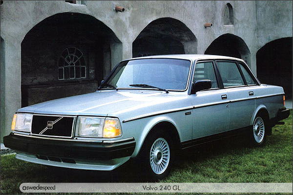 1977 Volvo 240 1