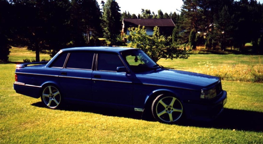 1983 Volvo 240 4