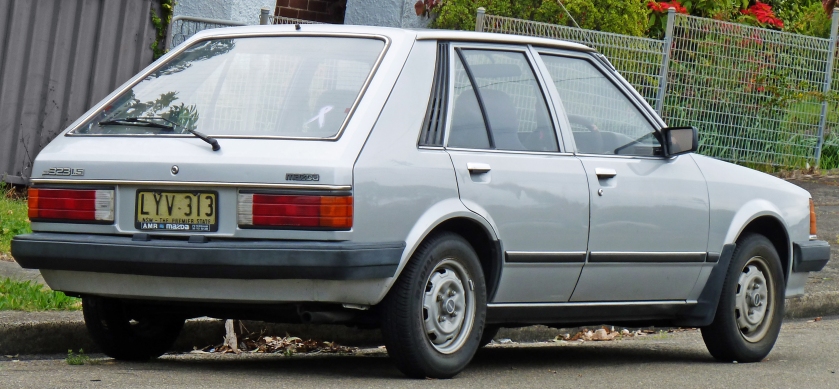 1986 Mazda 323 (BD) 5-door hatchback