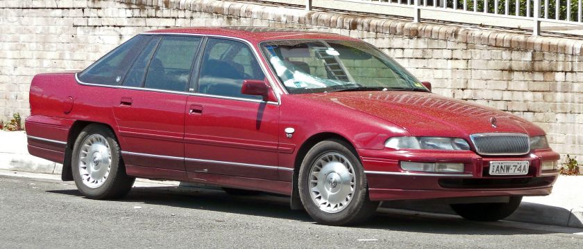 1998-1999_Holden_VS_III_Caprice_sedan_01