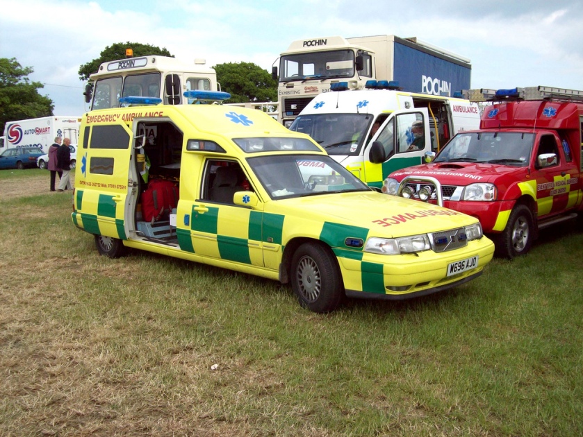 2000 Ambulance Volvo V90 Ambulance Engine 2922cc 24v Automatic