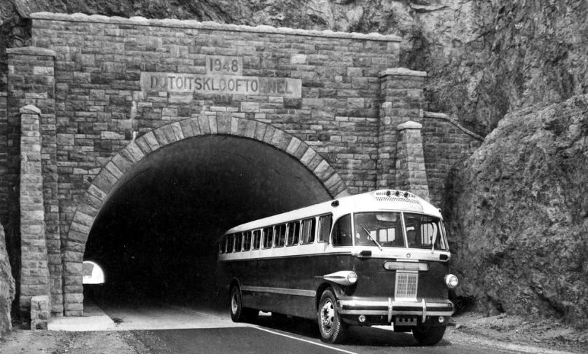 Canadian Brill Du Toit's Kloof Tunnel, Cape (1952) SA