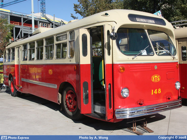 Canadian Car and Foundry T-44 Edmonton Transit System 148-a