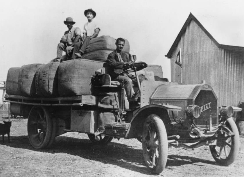 1915 Italian FIAT truck wth spider wheels, 2-3 ton capacity