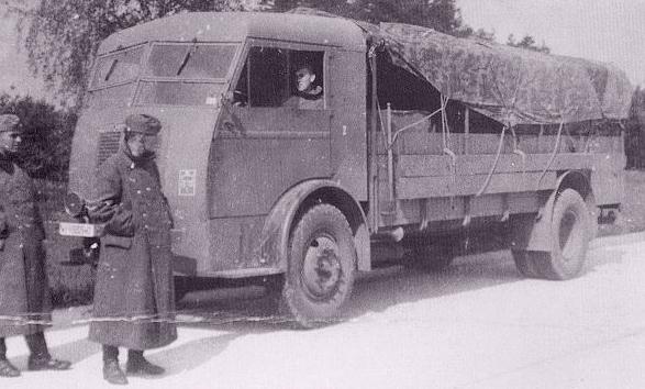 1942 Panhard & Levassor truck